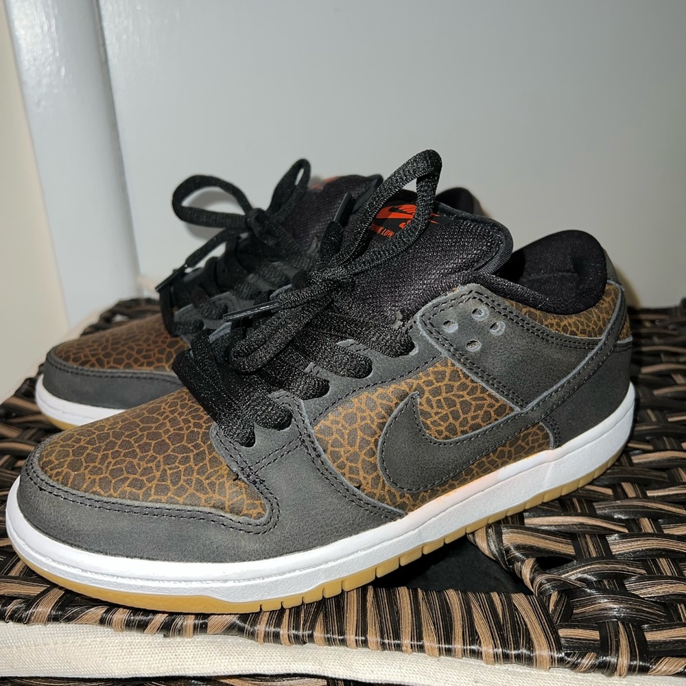 Nike Dunk SB Low (Giraffe Print)